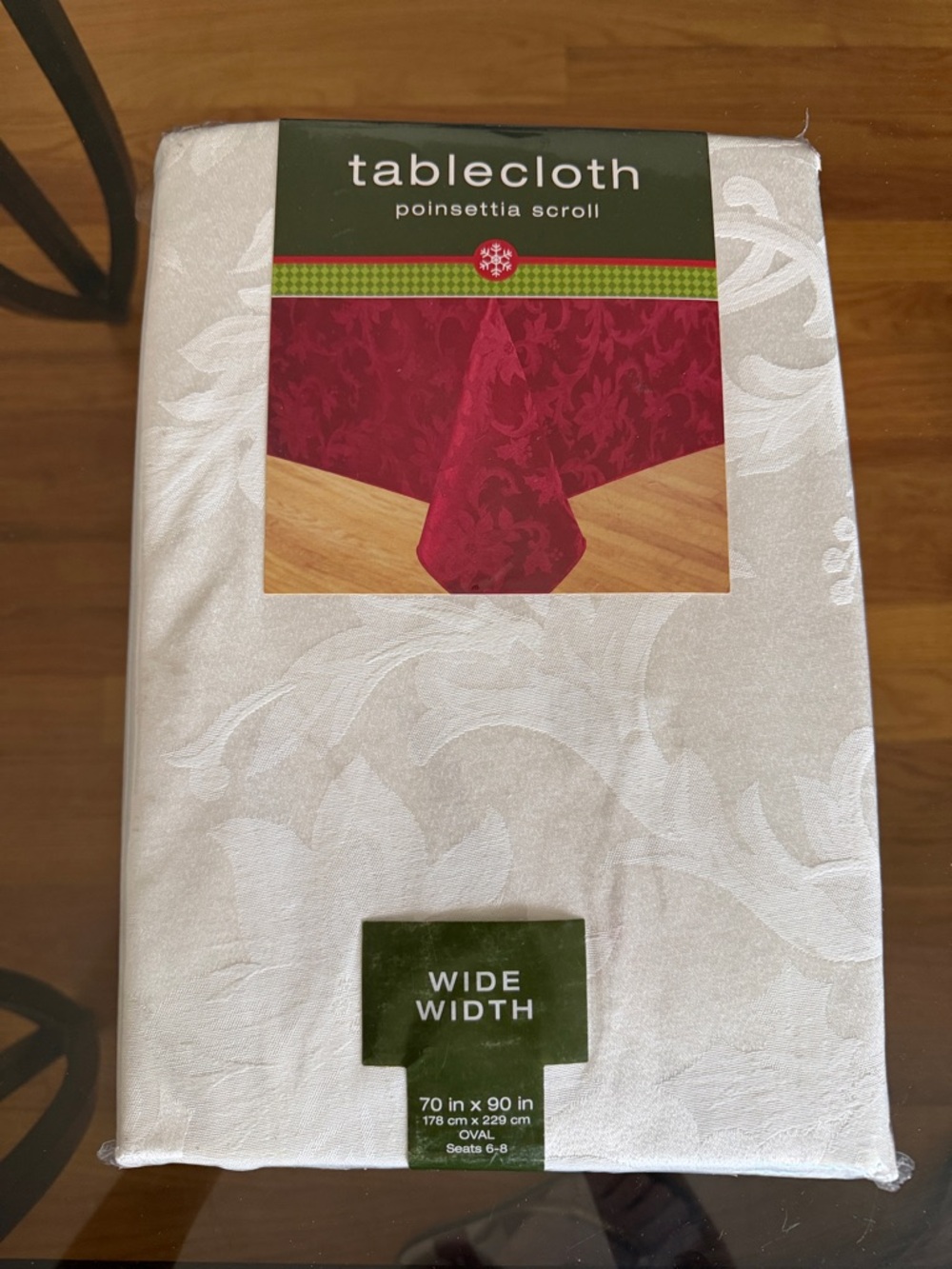 New Poinsettia Scroll Tablecloth - Cream